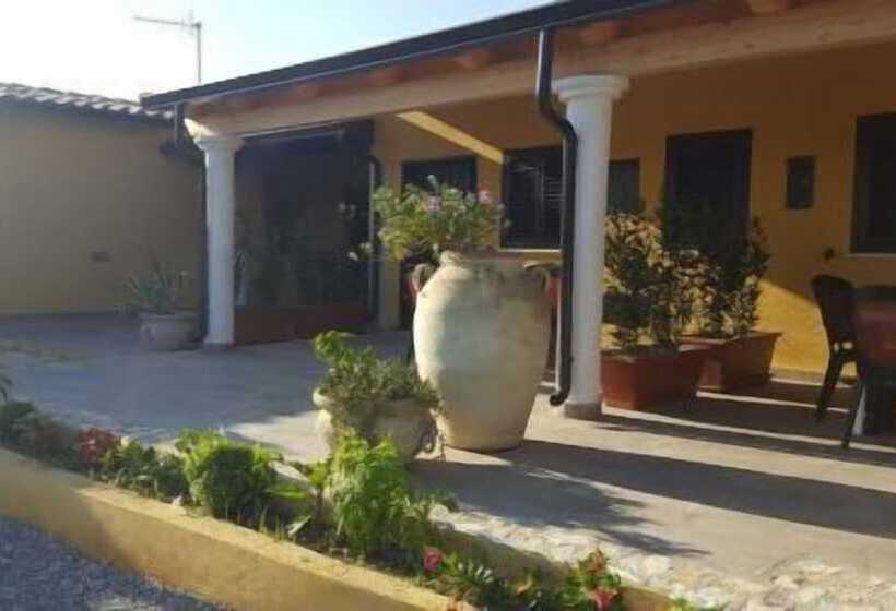 Сельский отель La Pietra Bianca