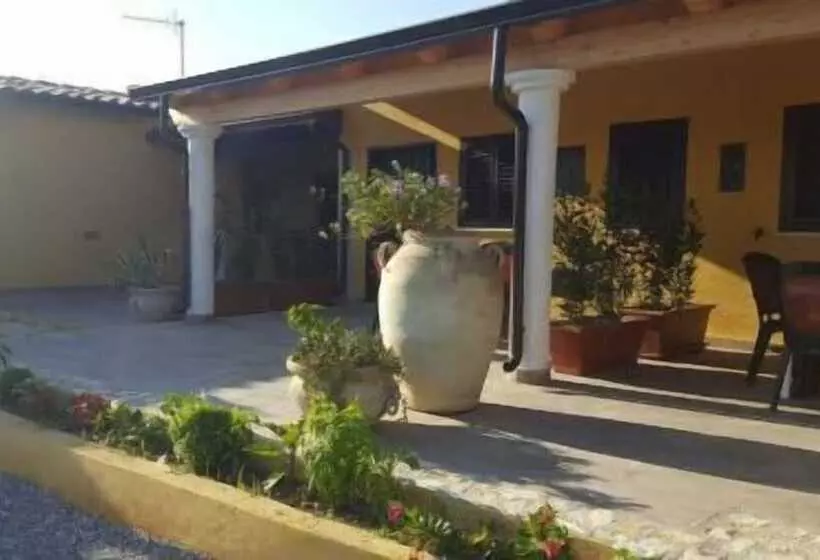 Maaseutuhotelli La Pietra Bianca