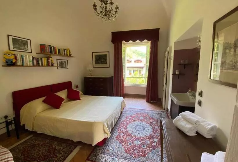 Aamiaismajoitus (B&B) Palazzo Ronchelli