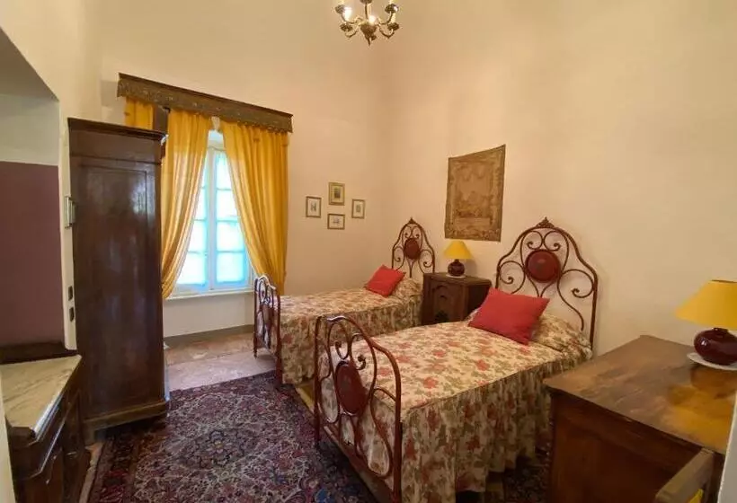 Aamiaismajoitus (B&B) Palazzo Ronchelli