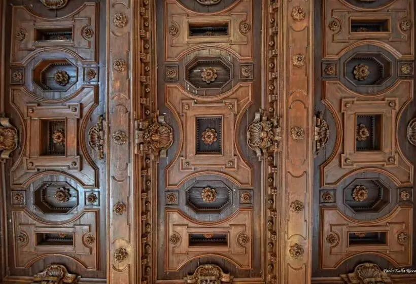 Aamiaismajoitus (B&B) Palazzo Ronchelli