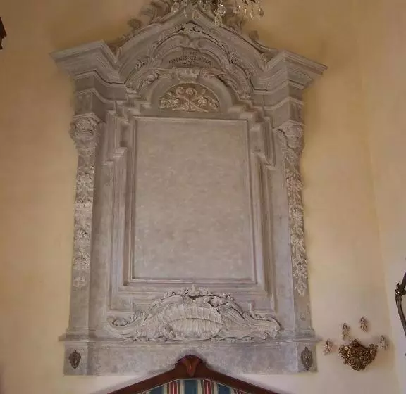 Aamiaismajoitus (B&B) Palazzo Ronchelli