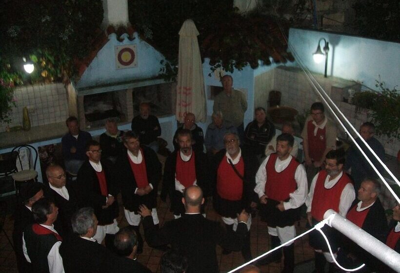 ベッドアンドブレックファースト Su Cantaru Guesthouse