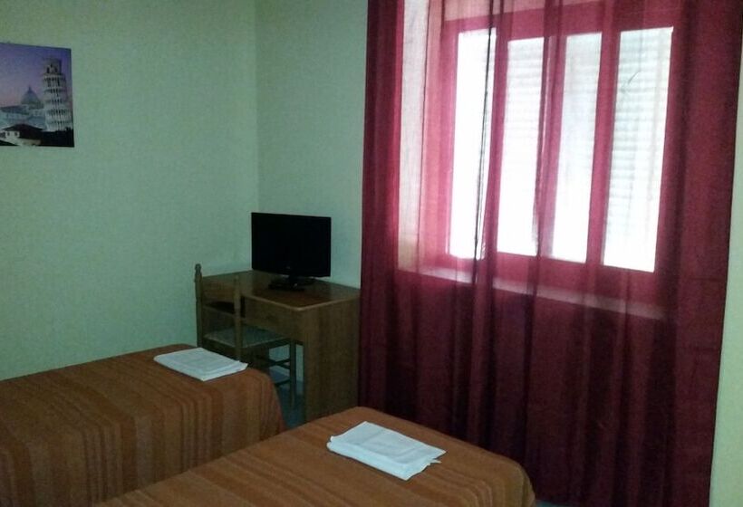 فندق Albergo Il Chiostro