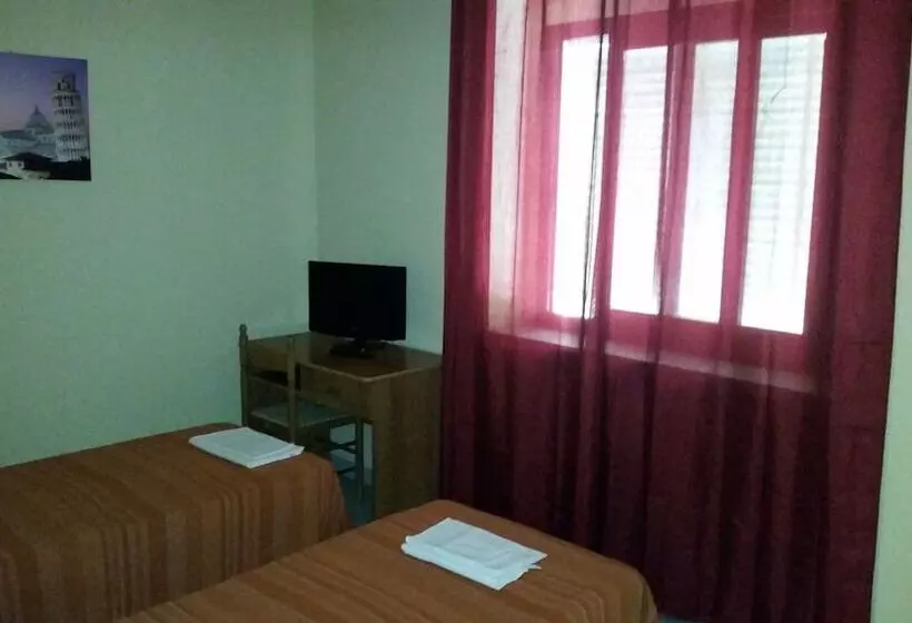 Hotelli Albergo Il Chiostro