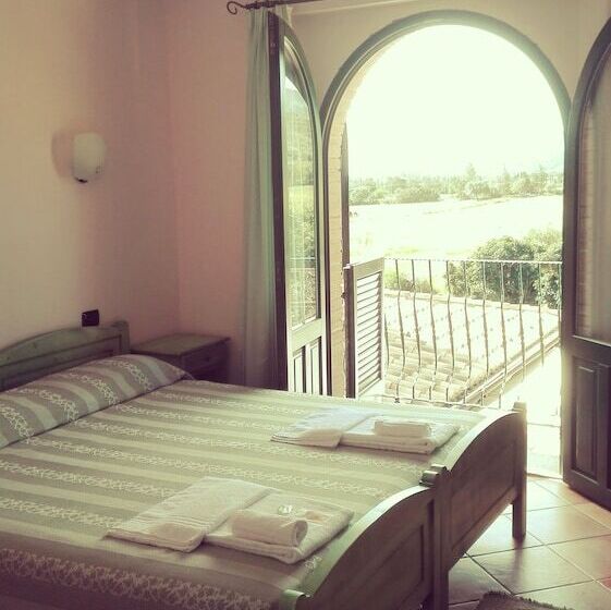 בית מלון כפרי Janas