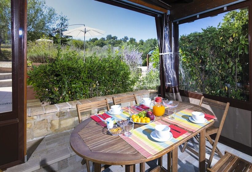 פנסיון Country House Villa Sabrina