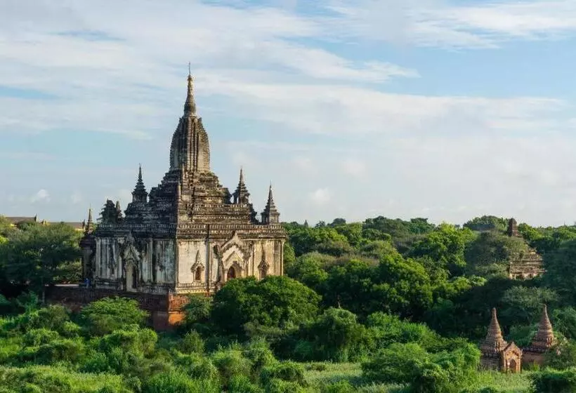 Amazing Bagan Resort