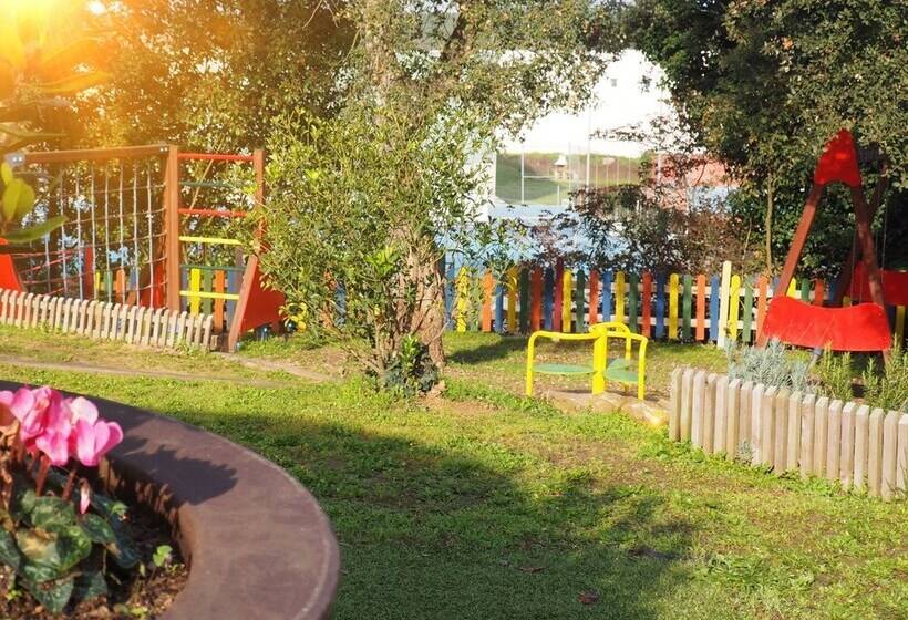 مسافرخانه Esteba