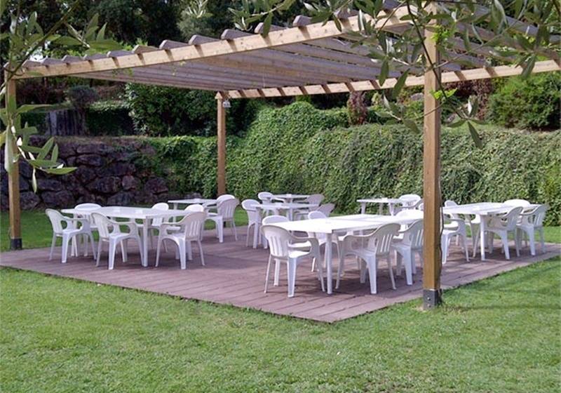 مسافرخانه Esteba