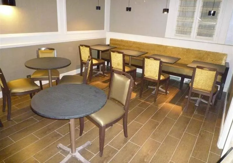 Hotel Logis Hôtel 15 Montparnasse - Saint-Germain-des-Prés
