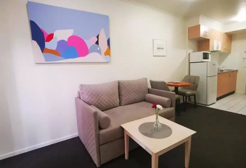 בית מלון כפרי Adara Franklin