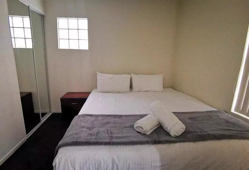 בית מלון כפרי Adara Franklin