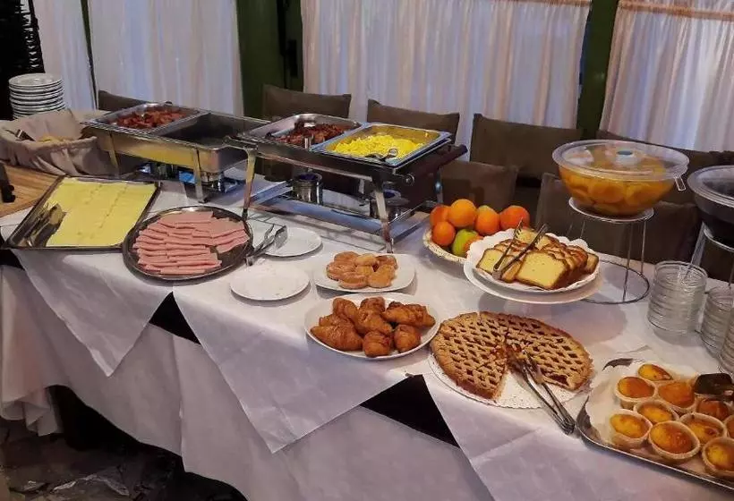 Отель Ambrosiano