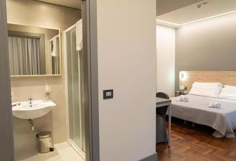 Отель Ambrosiano