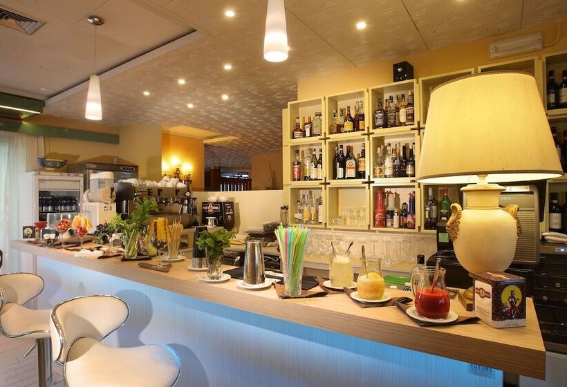 ホテル Ambrosiano