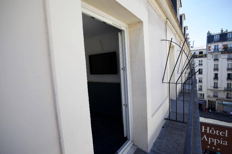 هتل Appia La Fayette