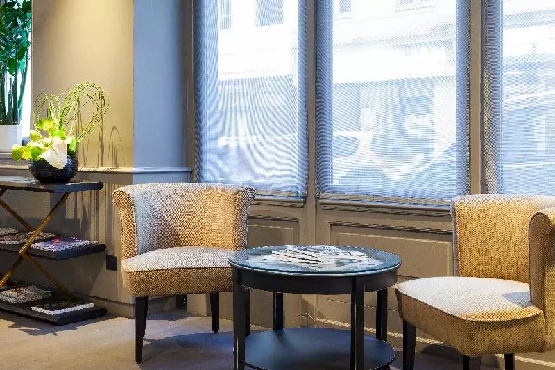 ホテル Appia La Fayette