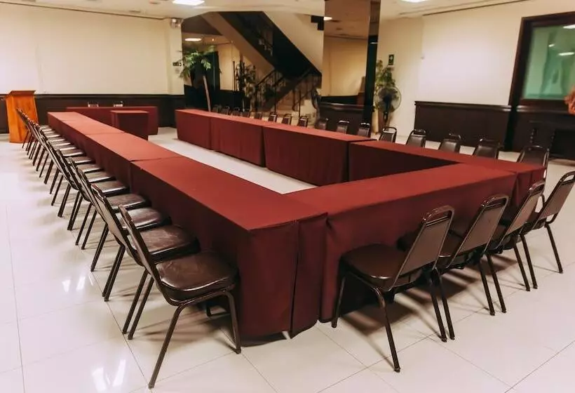 Отель Boulevard