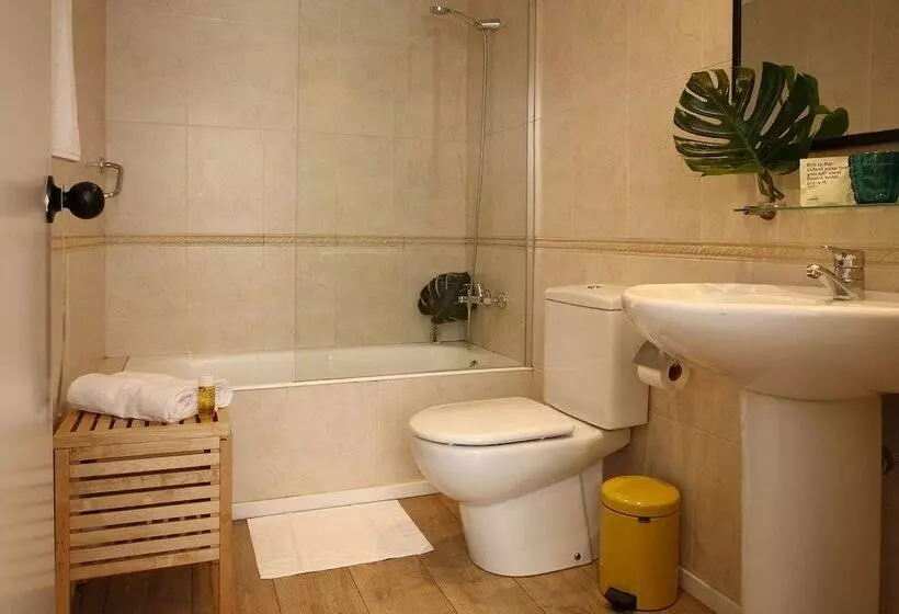 Отель Chic & Basic Lemon Boutique