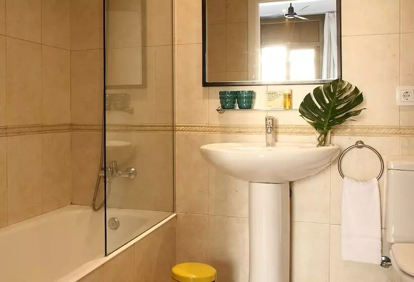 Отель Chic & Basic Lemon Boutique