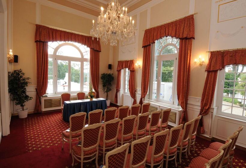 Szálloda Esplanade Spa And Golf Resort