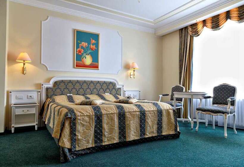 Szálloda Esplanade Spa And Golf Resort