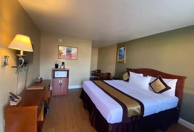 בית מלון כפרי Sandals Inn