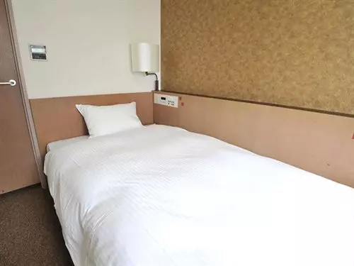 Отель Wing International Shinosaka