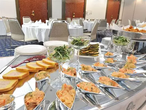 Отель Wing International Shinosaka