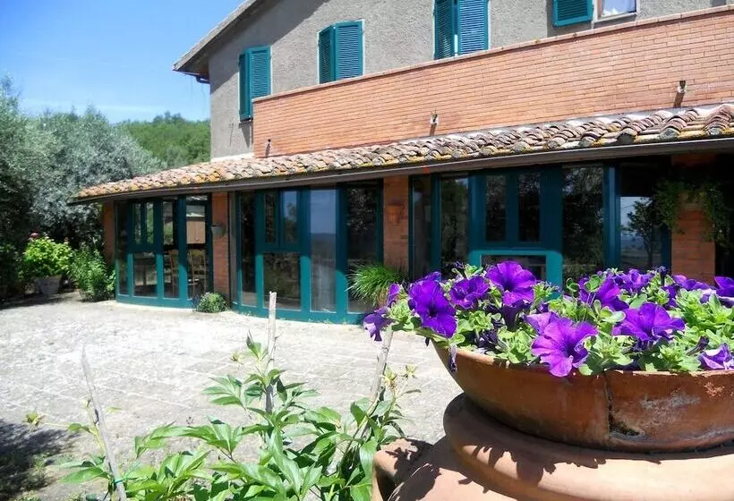 Maaseutuhotelli Agriturismo Arnaio