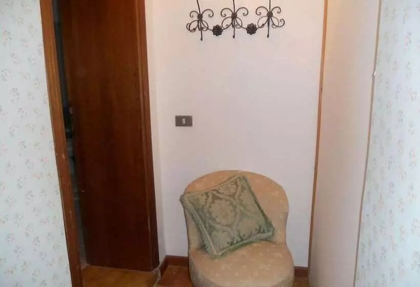 Maaseutuhotelli Agriturismo Arnaio