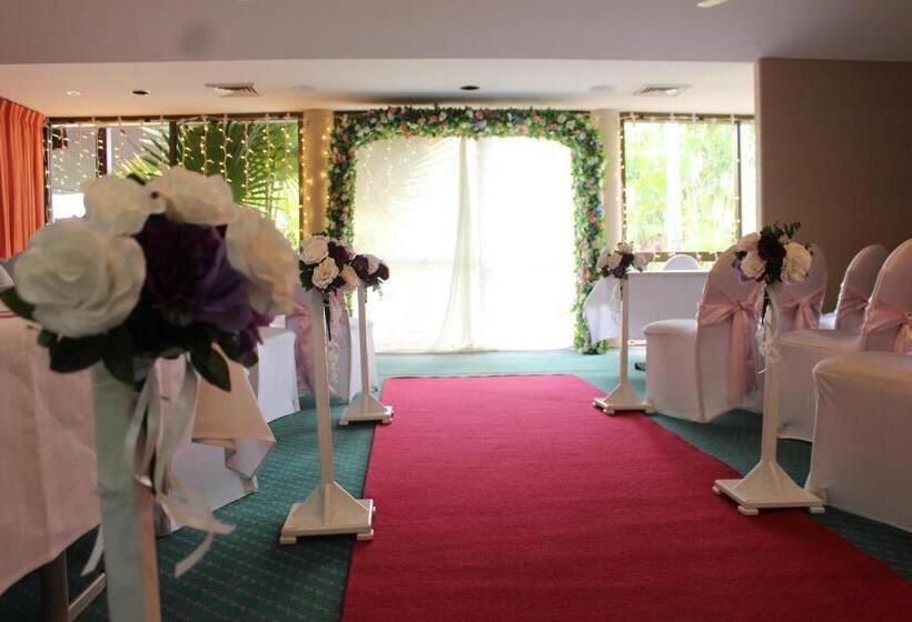 Glenmore Palms Motel