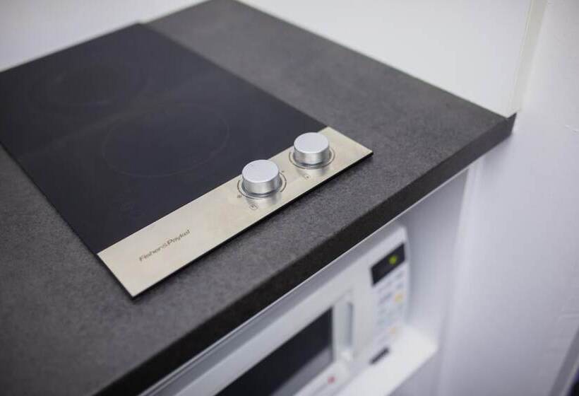 Glenmore Palms Motel