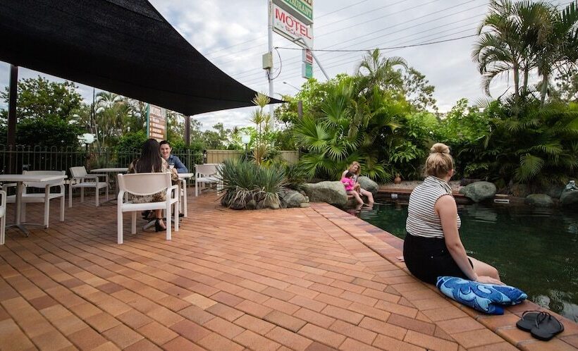 Glenmore Palms Motel