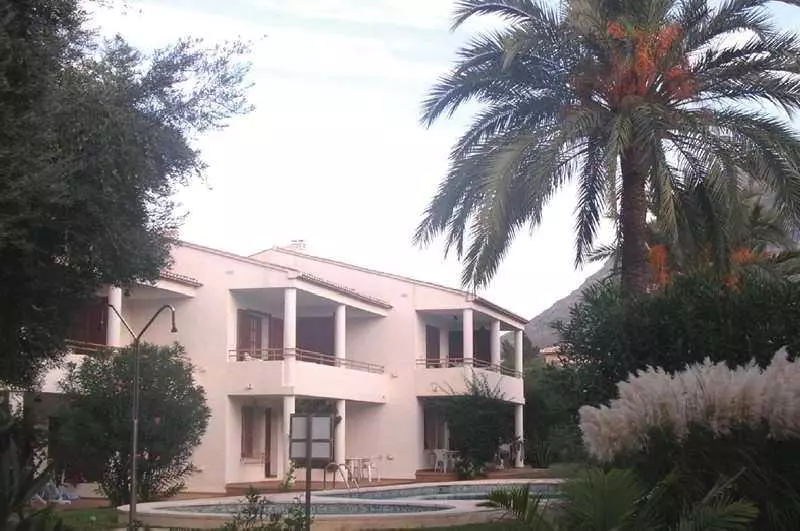 Apartamentos Urbanización Azahar