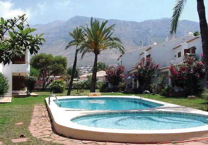 Apartamentos Urbanización Azahar