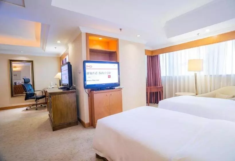 Отель Crowne Plaza Qingdao, An Ihg