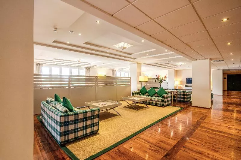 ホテル Demidoff Country Resort