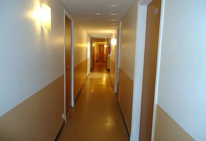 ホテル Hôtel Des Voyageurs