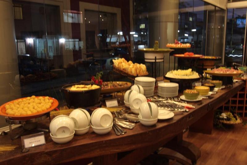 ホテル Estanplaza International