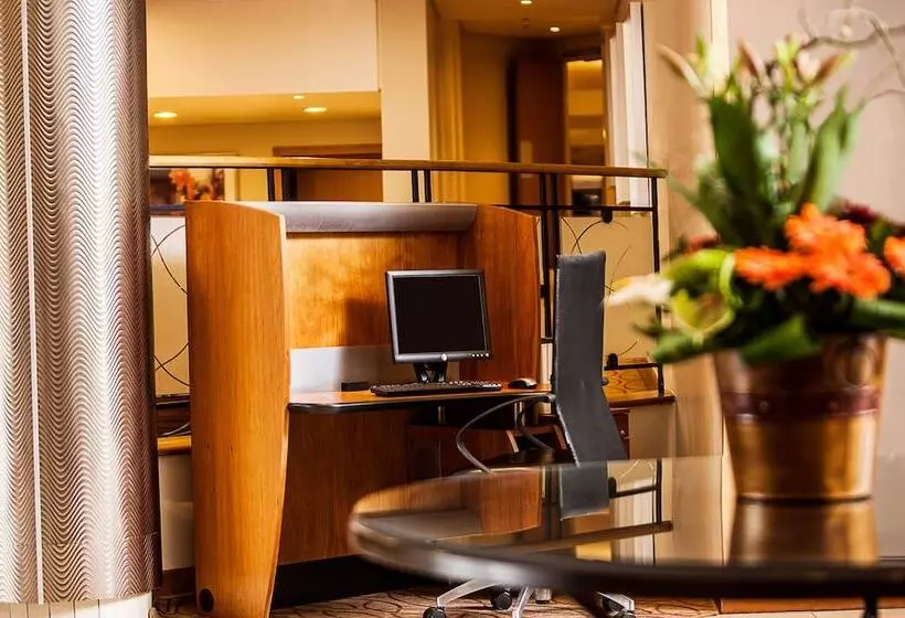 호텔 Garden Court Hatfield