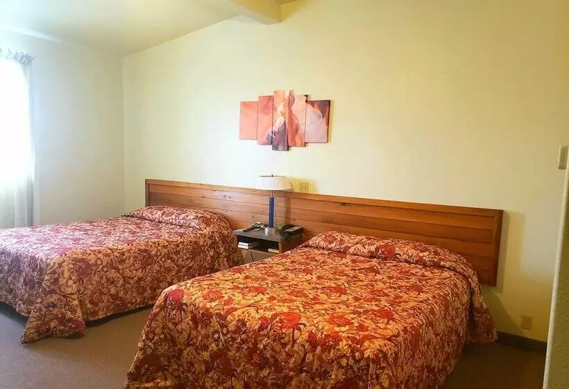 בית מלון כפרי Grand Staircase Inn