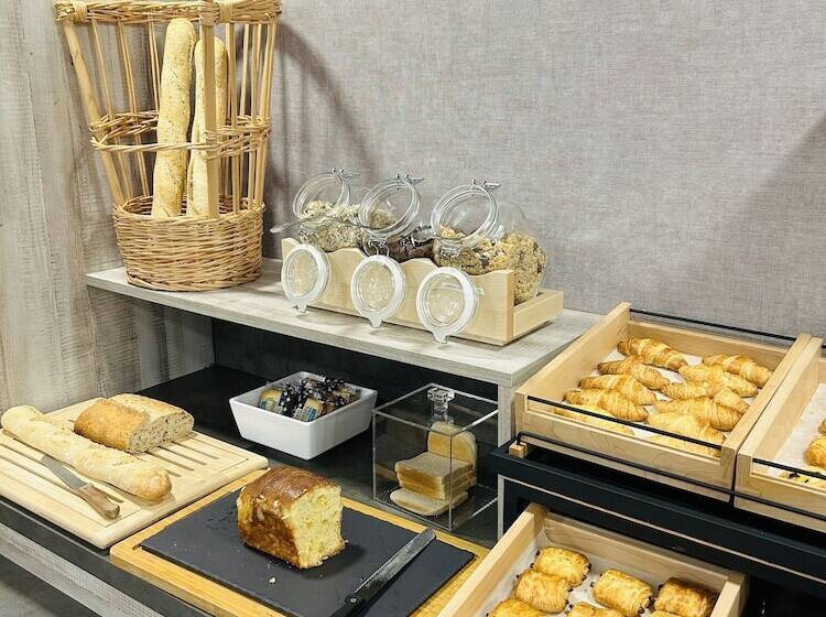 فندق Kyriad Direct Tours Sud  Chambray Les Tours