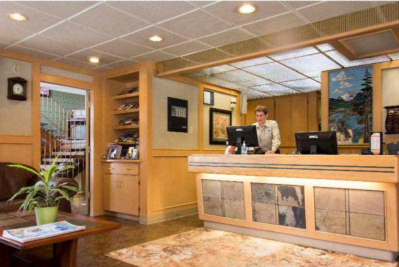 בית מלון כפרי Maligne Lodge