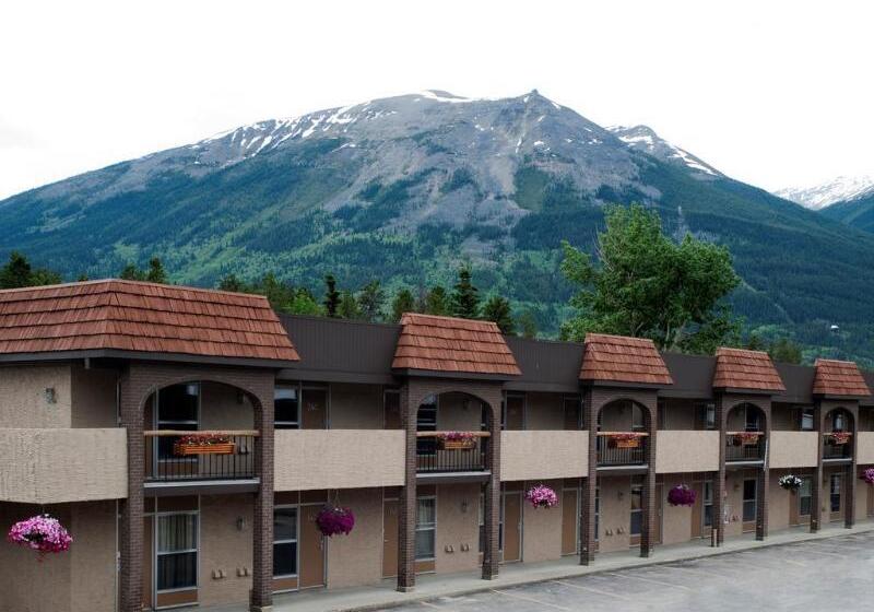 בית מלון כפרי Maligne Lodge