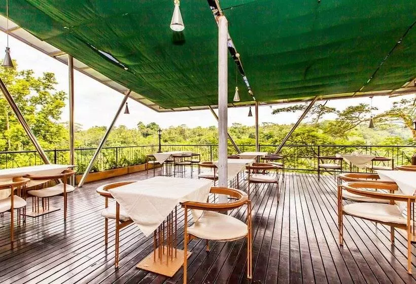 בית מלון כפרי Puri Bunga Resort & Spa