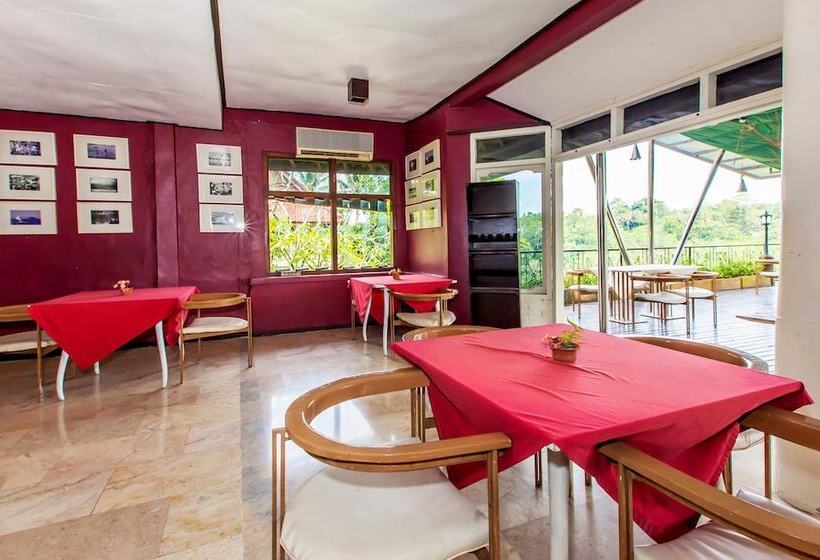 בית מלון כפרי Puri Bunga Resort & Spa