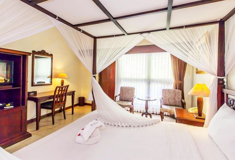 בית מלון כפרי Puri Bunga Resort & Spa