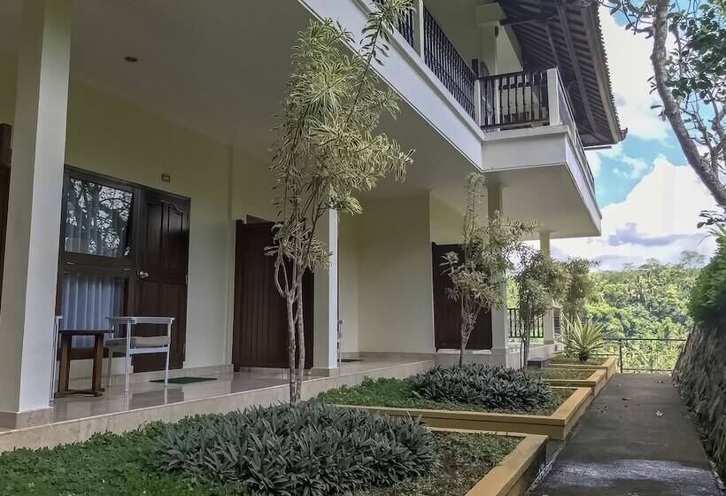 בית מלון כפרי Puri Bunga Resort & Spa